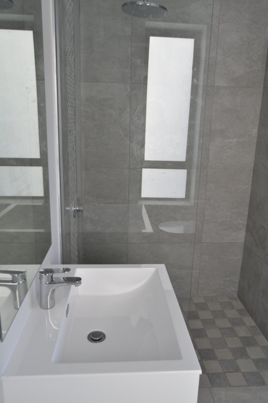 To Let 4 Bedroom Property for Rent in Croydon Gardens Estate Western Cape
